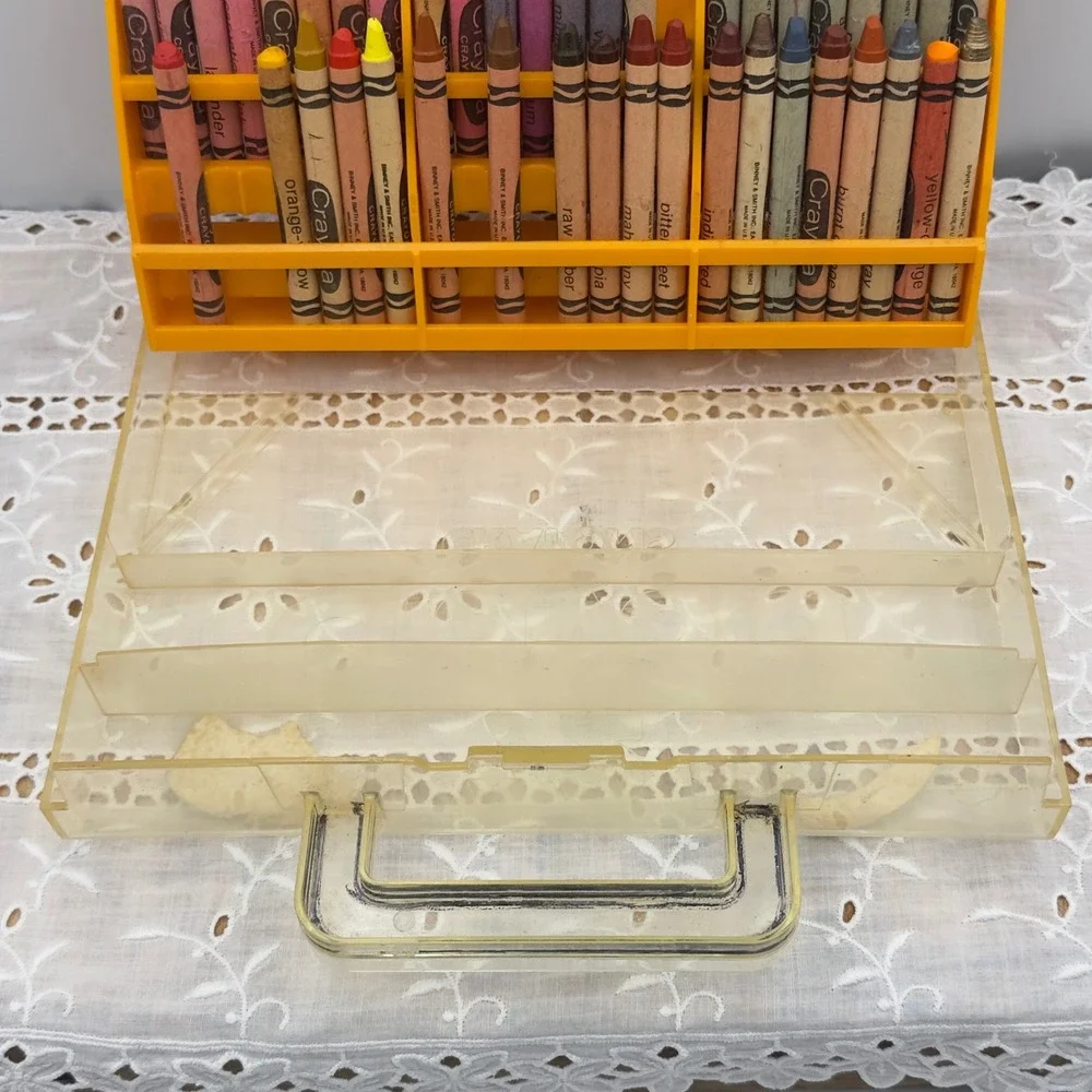Vintage Crayola 72 Yellow Plastic Carrying Case Crayon Set Binney & Smith Retro
